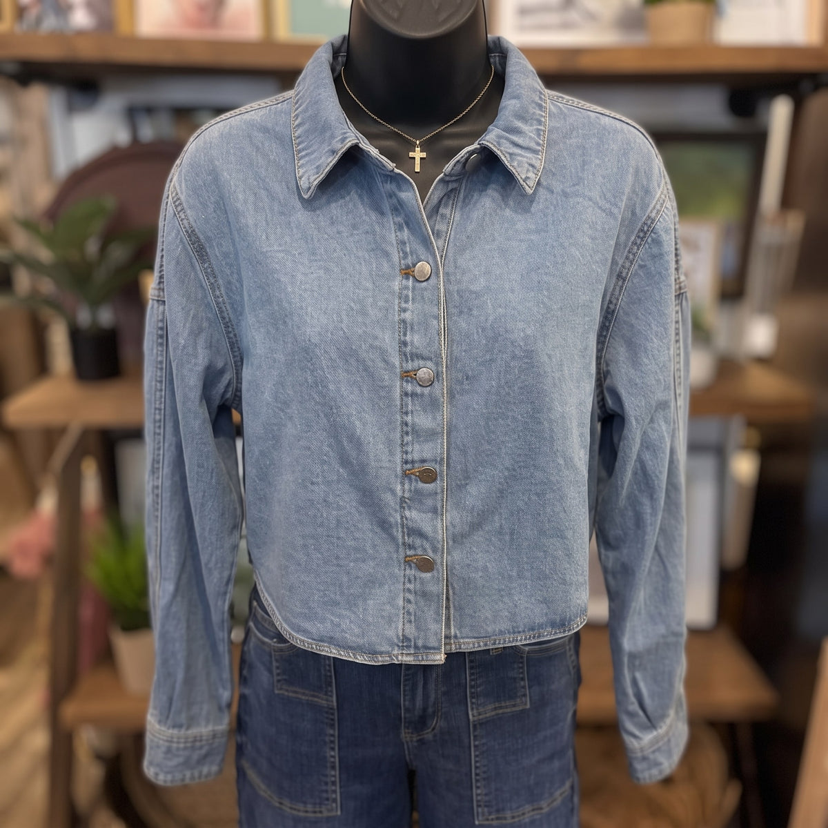 Basic Cropped Button-Down Shirt | Medium — Front view on mannequin