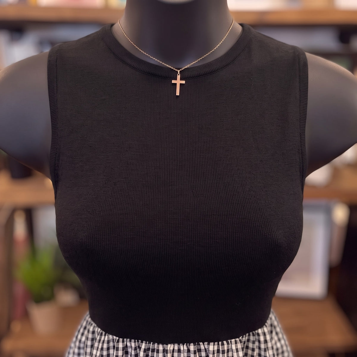 Bubble Hem Knit + Gingham Romper | Black — Detail close-up