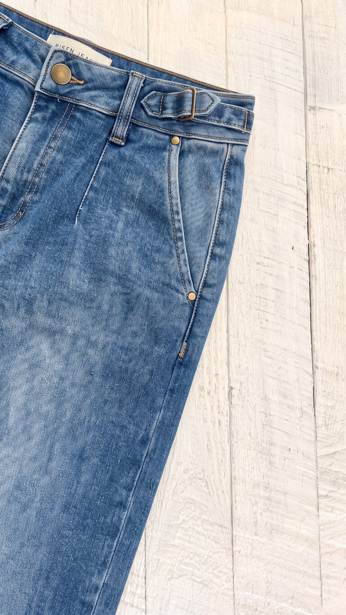 Risen Adjustable Waistband Slouchy Wide Pants with Pleats — Front pocket detail
