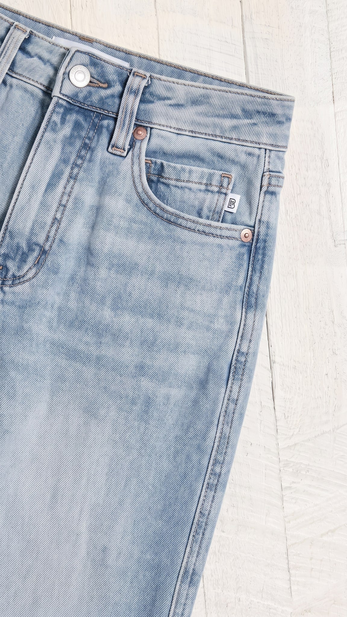 Judy Blue High Waisted Petite Retro Wide Leg with Curve Coin Pocket | Light — Front pocket detail